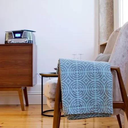 National Theatre Flat פורטו