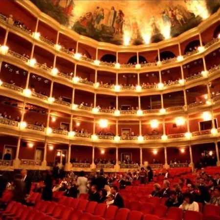 דירה National Theatre Flat פורטו